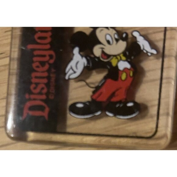 Walt Disney World Disneyland Mickey Mouse Plastic Keychain - Picture 2 of 8